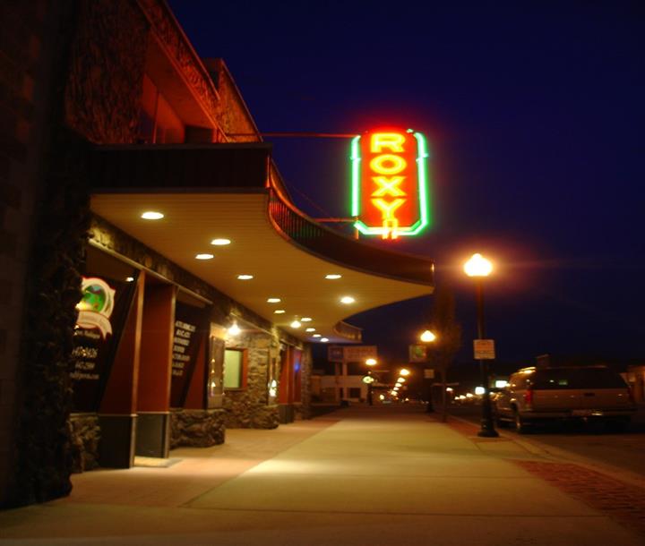 roxy outside 2 Newport Roxy Theater